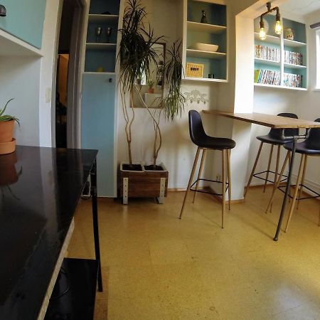 Skjolbraut - Cozy Apartment - Central Location - Free Parking - Close To A Public Swimming Pool And Sky Lagoon Reykjavik Exterior photo